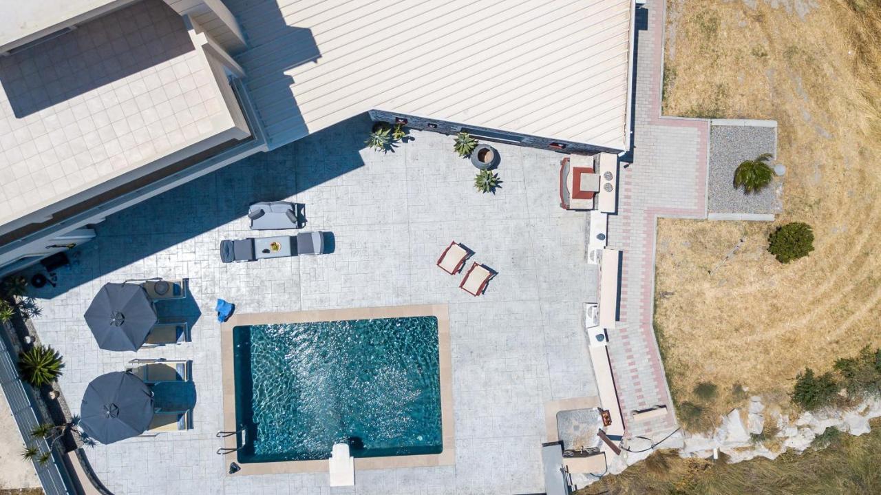 Des & Coo Luxury Villa With Private Pool Faliraki Exterior photo
