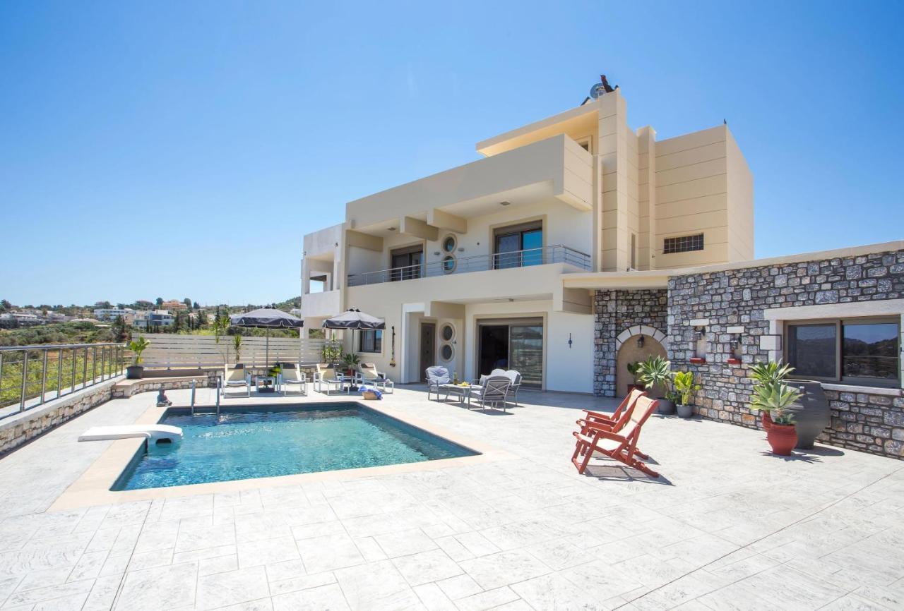 Des & Coo Luxury Villa With Private Pool Faliraki Exterior photo